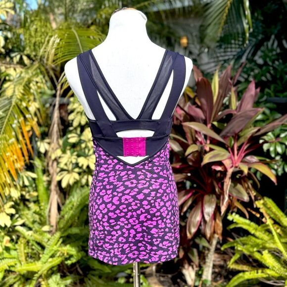 Lululemon Super Sport Tankโ(Mini Cherry Cheetah) - Picture 8 of 11
